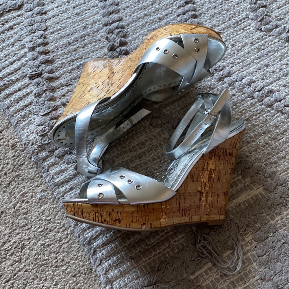 BCBG espradilles size 6.5